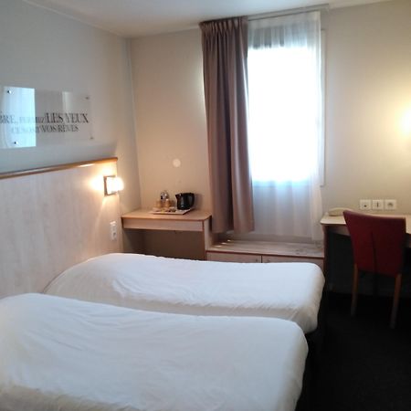 Отель Ibis Styles Lyon Croix Rousse Экстерьер фото