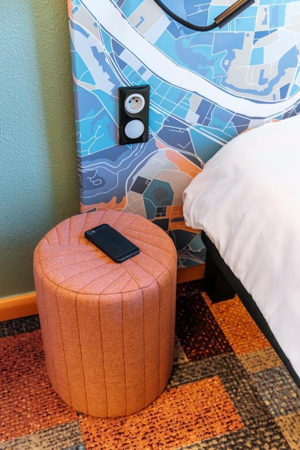 Отель Ibis Styles Lyon Croix Rousse Экстерьер фото