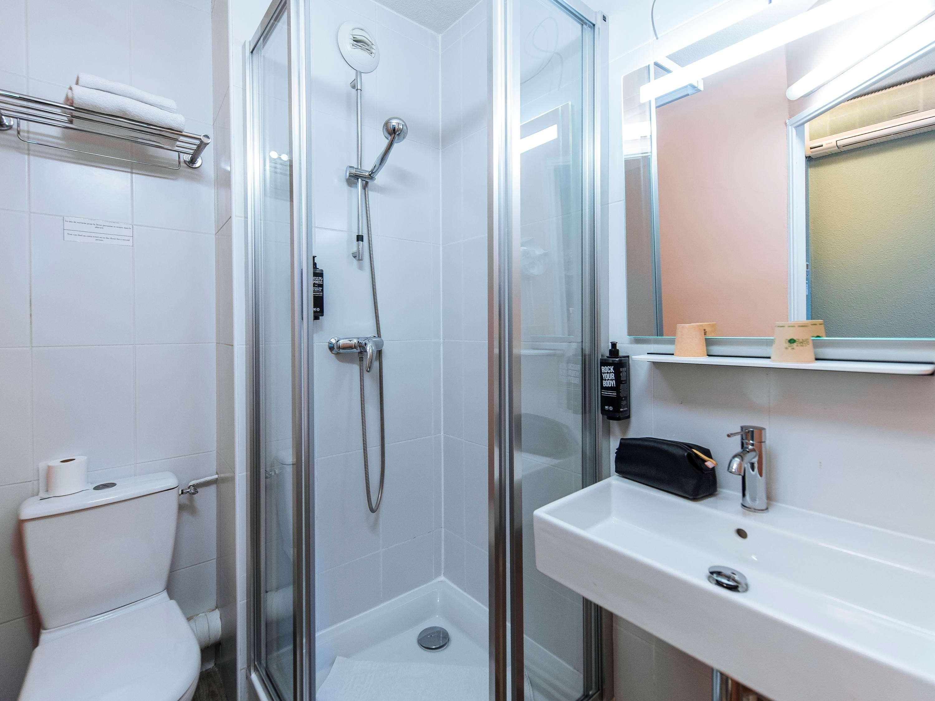 Отель Ibis Styles Lyon Croix Rousse Экстерьер фото