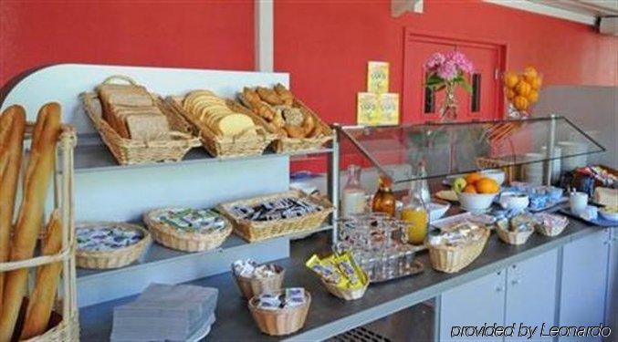 Отель Ibis Styles Lyon Croix Rousse Ресторан фото