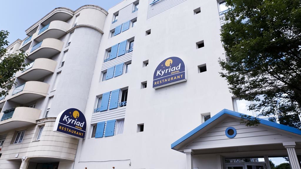 Отель Ibis Styles Lyon Croix Rousse Экстерьер фото