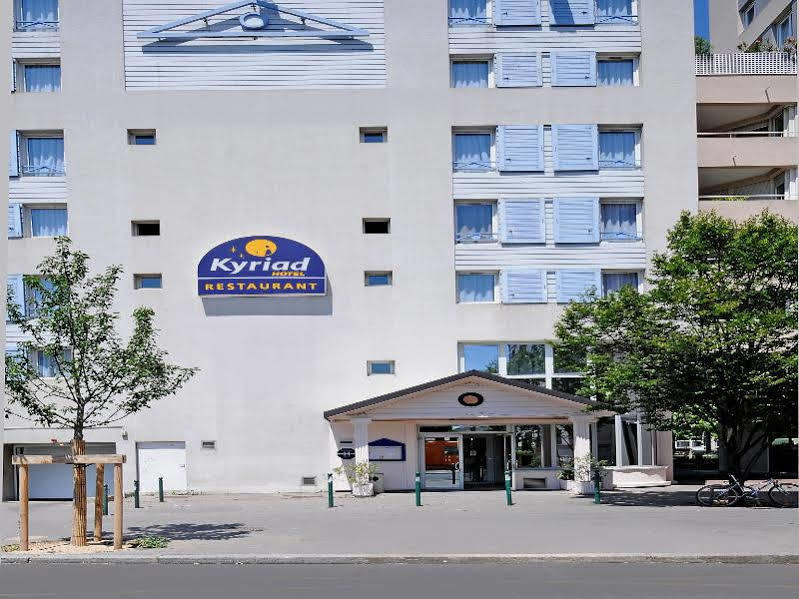 Отель Ibis Styles Lyon Croix Rousse Экстерьер фото